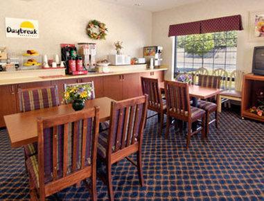 Days & By Wyndham Gresham